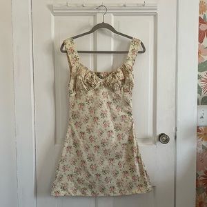 With Jean Cher Mini Dress – Bouquet of Flowers